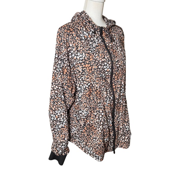 Free People Movement Run Wild Windbreaker Hooded Jacket Leopard Large Casual EUC - Picture 12 of 16